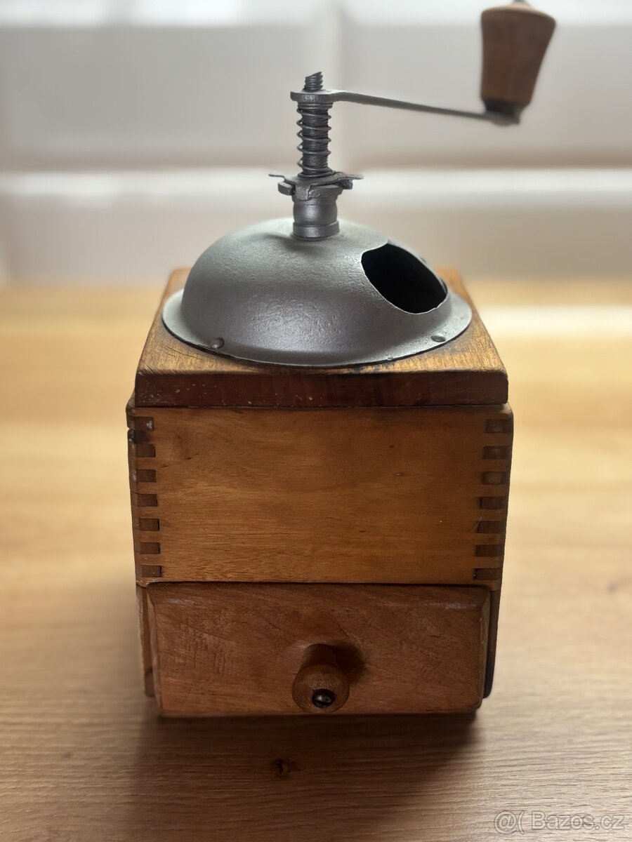 Prodám starý mlýnek