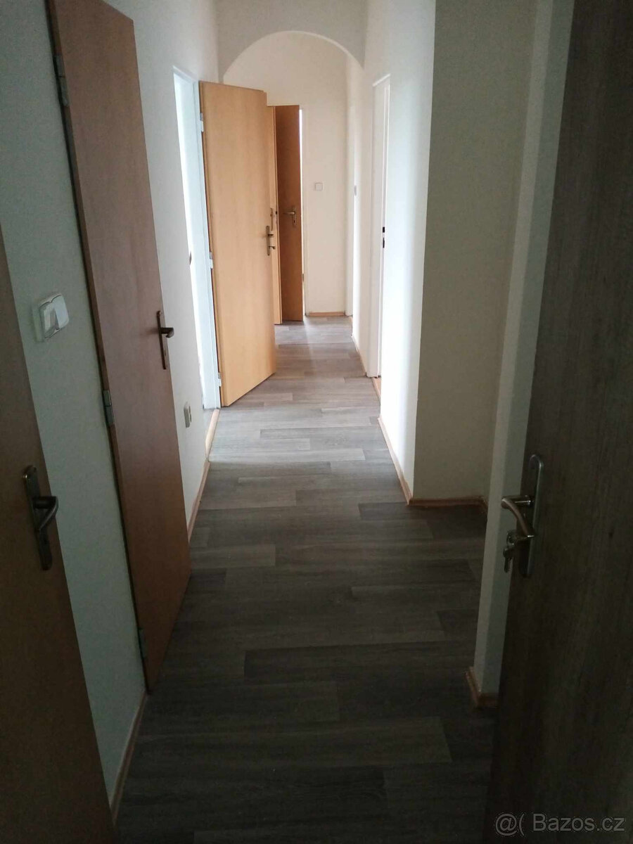 Pronájem byt 3+1