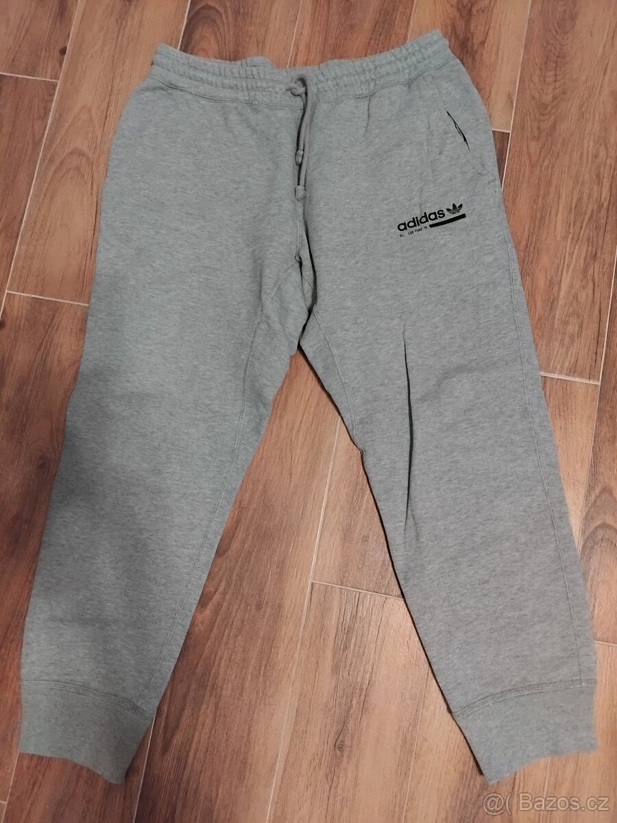 Adidas tepláky L