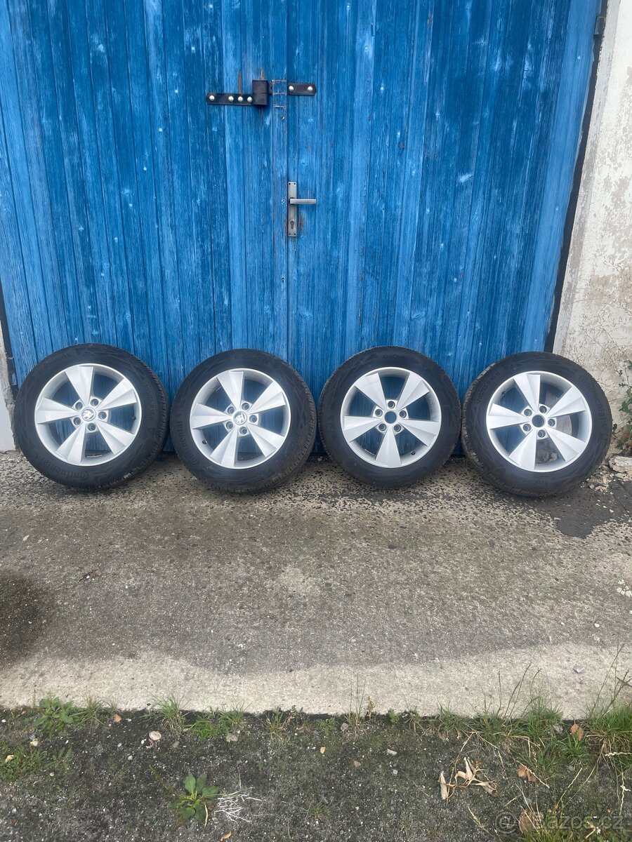 ALU škoda Octavia 3 letní 205/55 r16 Continental