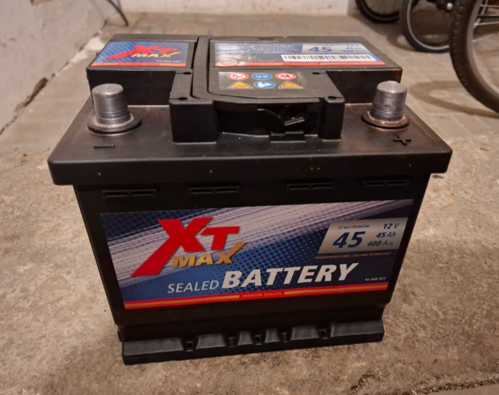 Autobaterie 12V, 45Ah, 400A