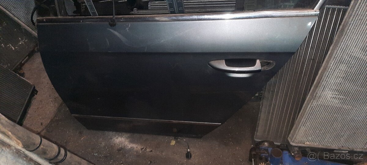 Leve zadni dvere vw passat 3c b6 sedan