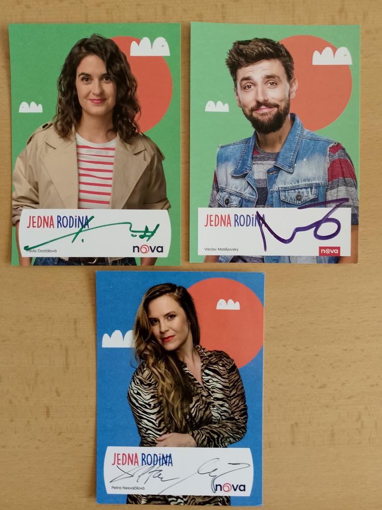 AUTOGRAMY JEDNA RODINA