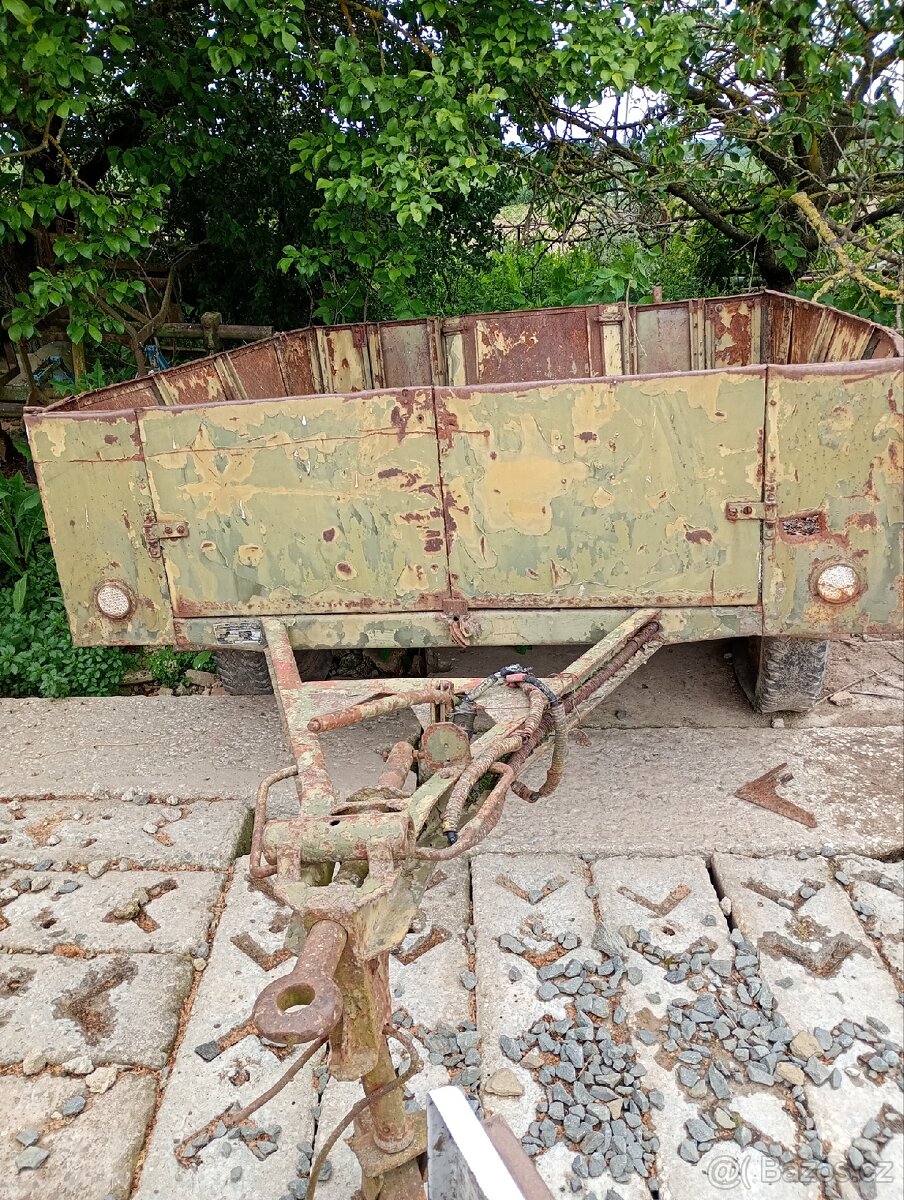 Prodám vozík, vlečku za traktor