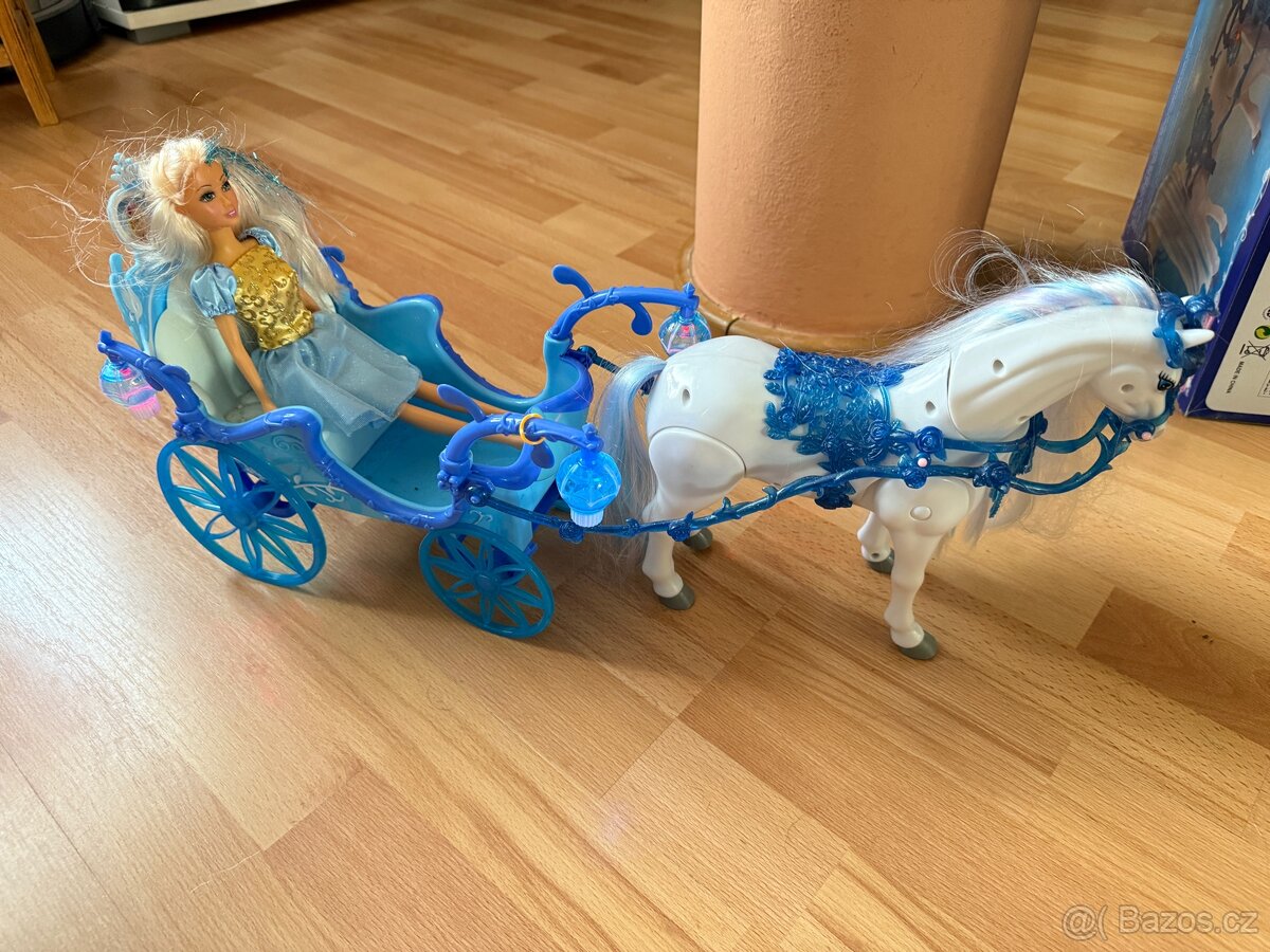 Kůň s kočárem styl Frozen