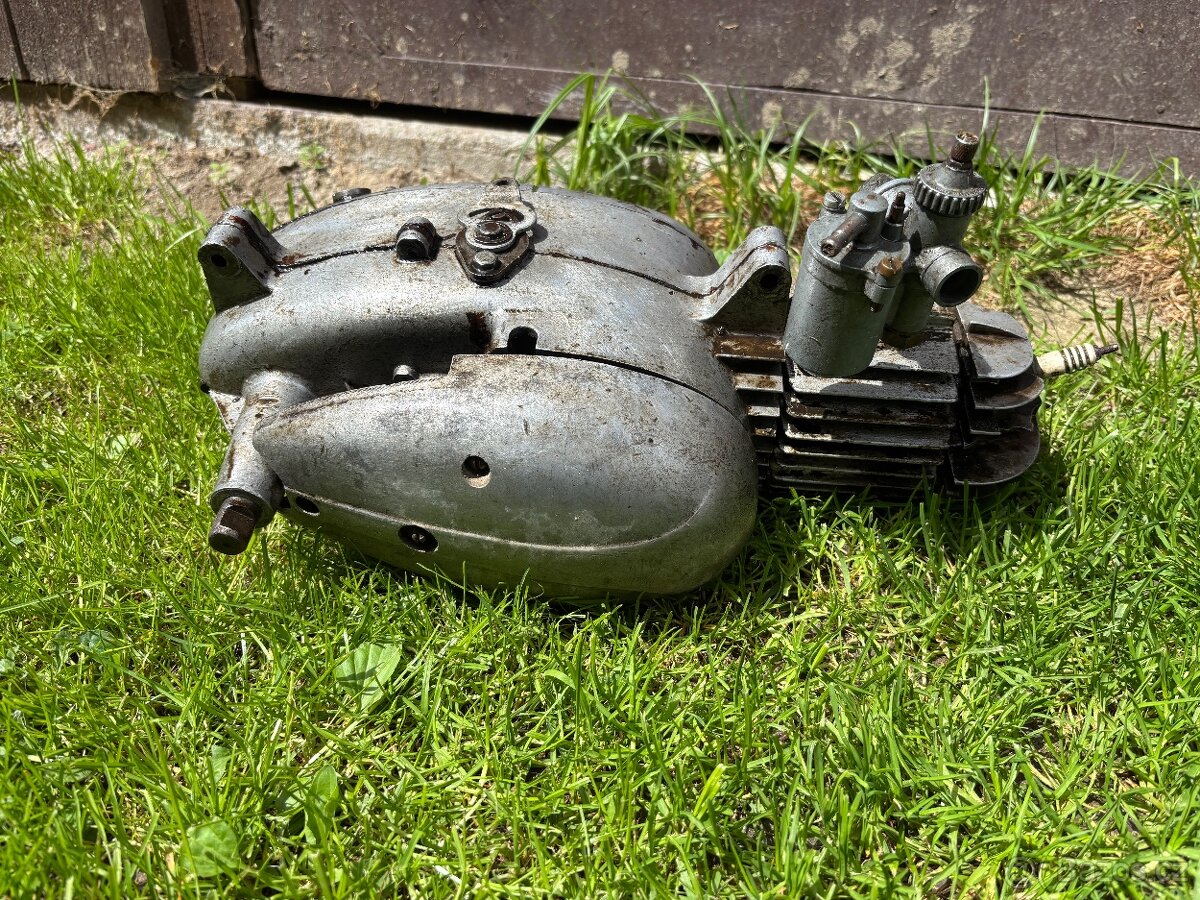 jawa 550 motor