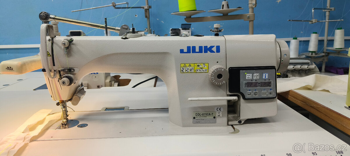Průmyslový automatický šicí stroj Juki DDL-8700A-7