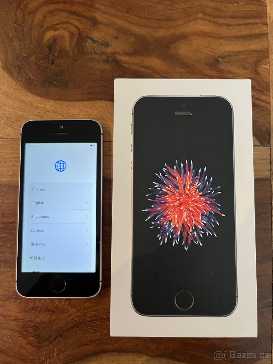 iPhone SE starý model 128 GB