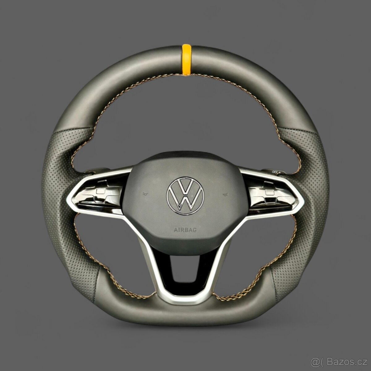 Nový kožený volant GOLF 8 GTI R