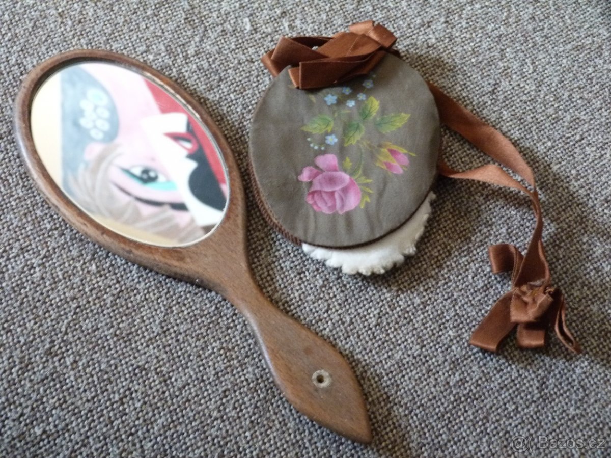 Historické zrcátko