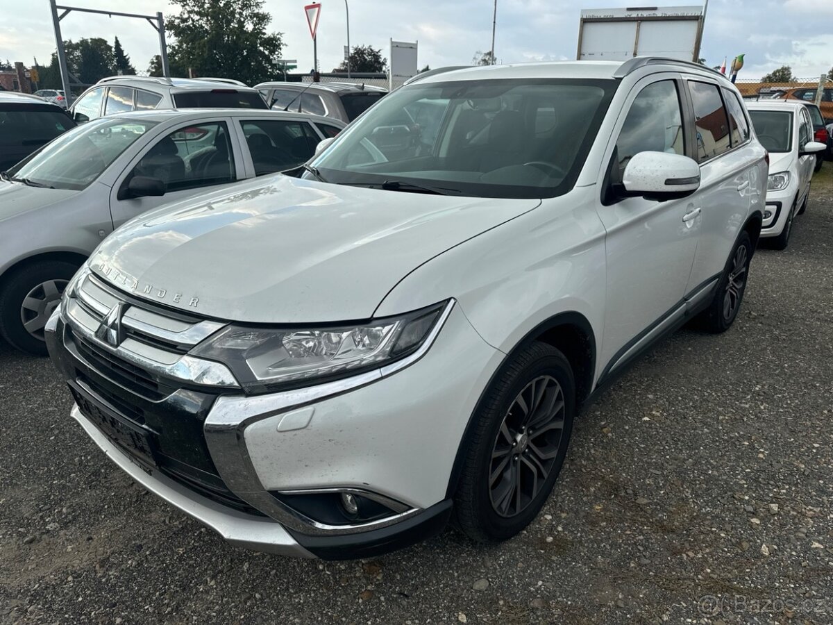 Mitsubishi Outlander 2.2 DI-D / 110kW / 2017 / 4x4 / tažné