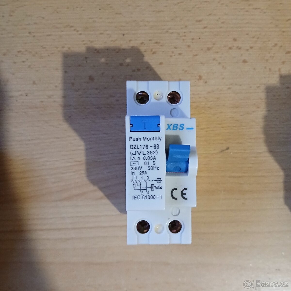 jističe + chrániče