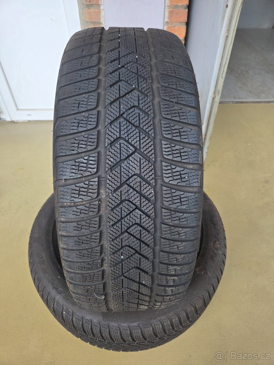 Zimní pneu BMW X5, X6 275/45 R20 Runflat