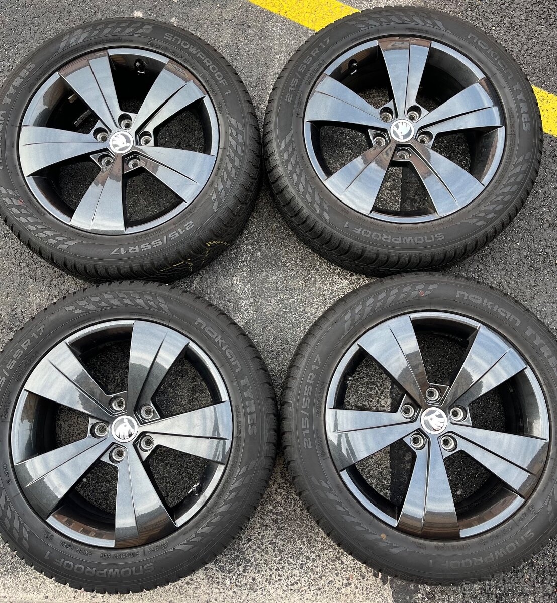 Alu kola 215/55/R17 originál škoda