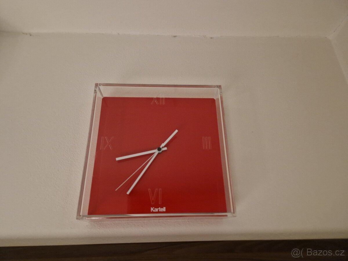 Hodiny designové Kartell Tic&Tac