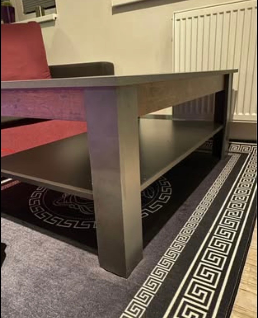 Konferenční stolek