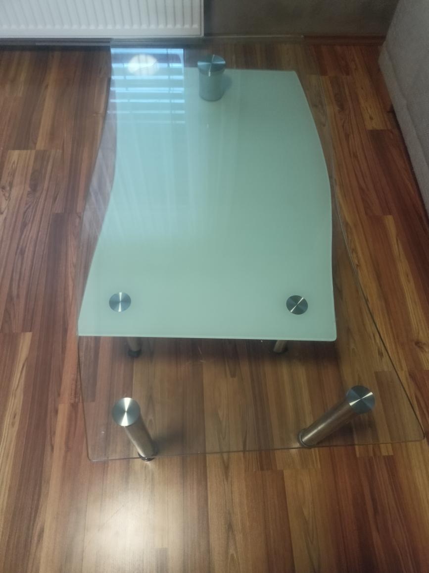 konferenční stolek