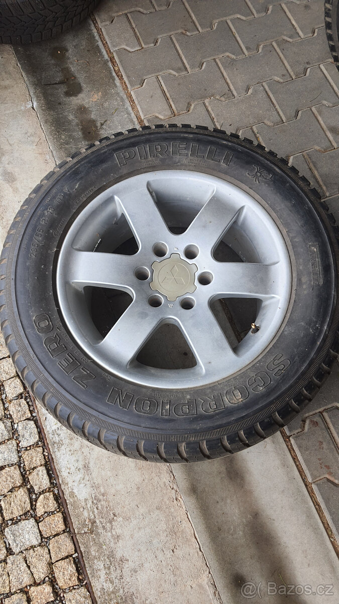 Sada pneumatik Pirelli