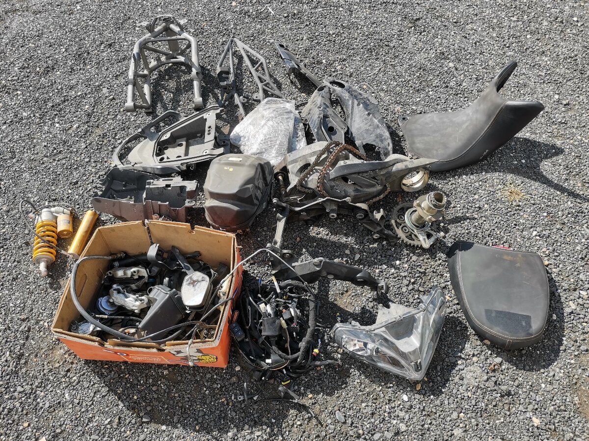 Ducati Multistrada 1200 Soubor dílů