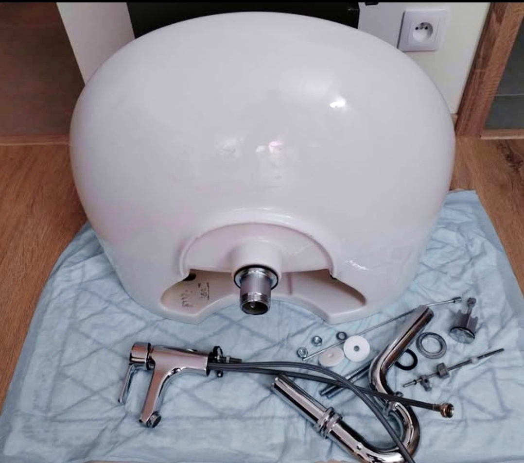 Umyvadlo 60 Jika a baterie Ideal standard..