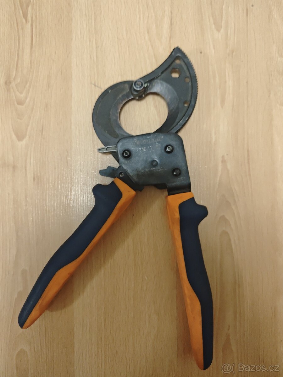 Nůžky na kabely s převodem Garant 32