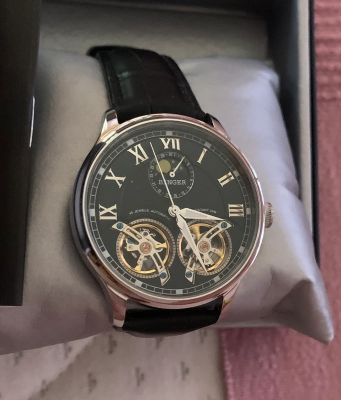 Švýcarské hodinky Binger