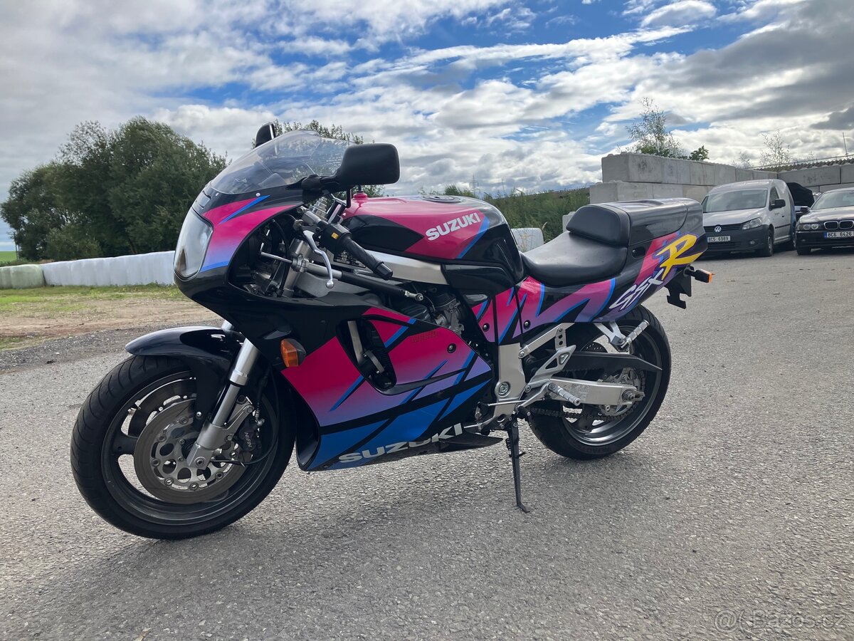 Suzuki GSX R 750