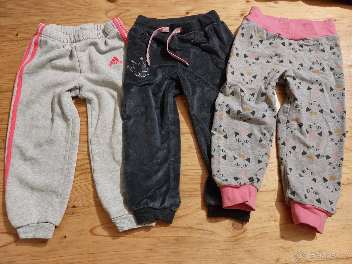 Tepláky vel. 2-3 roky