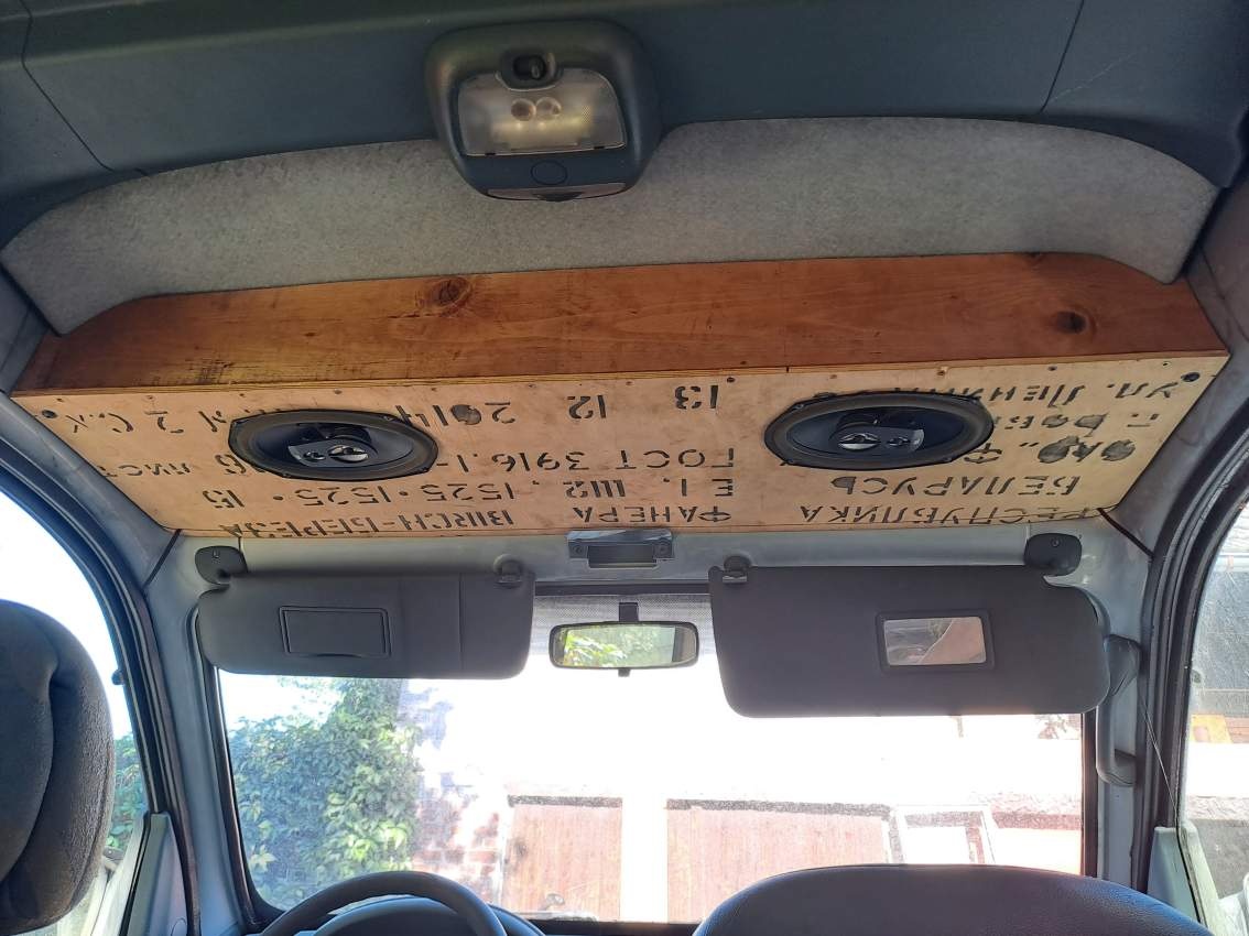 Renault Kangoo reprobox JBL