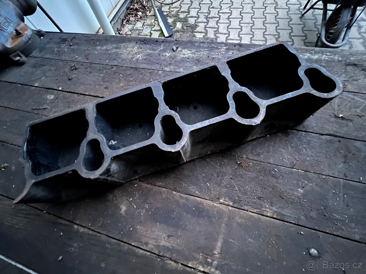 Zetor 35,50 Super kryt rozvodu ventilů