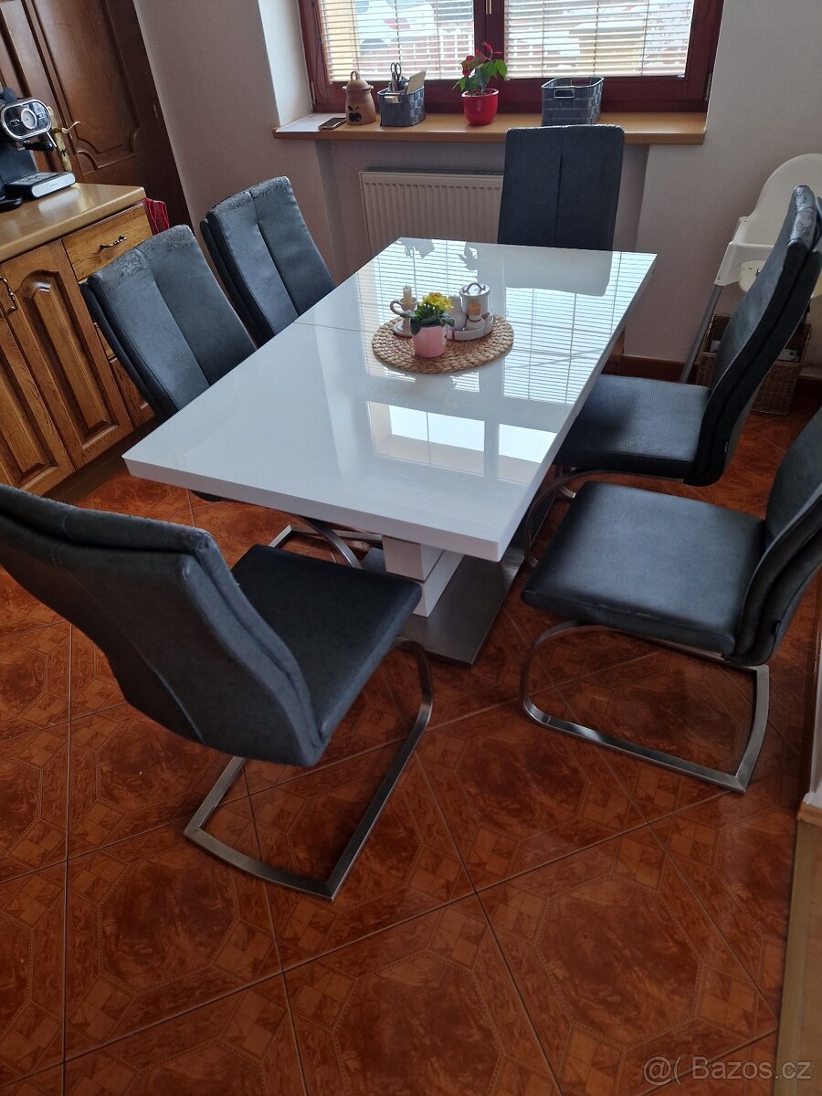 Kuchyňské židle houpací