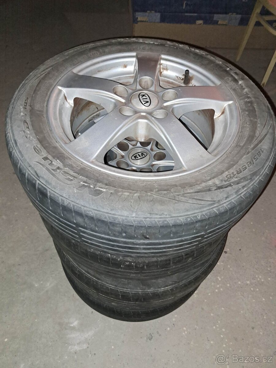 Kola Kia