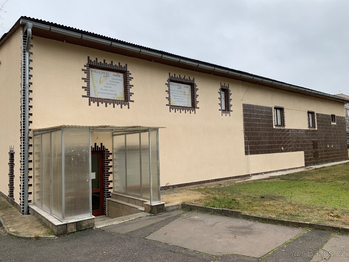 Prodej sportovního komplexu s posilovnou a squashem 590 m2