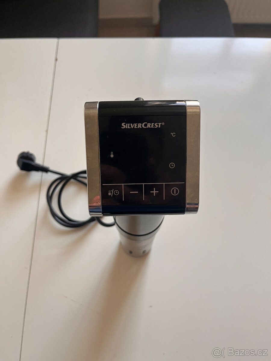 Vařič Sous Vide SSVS 1000 B2