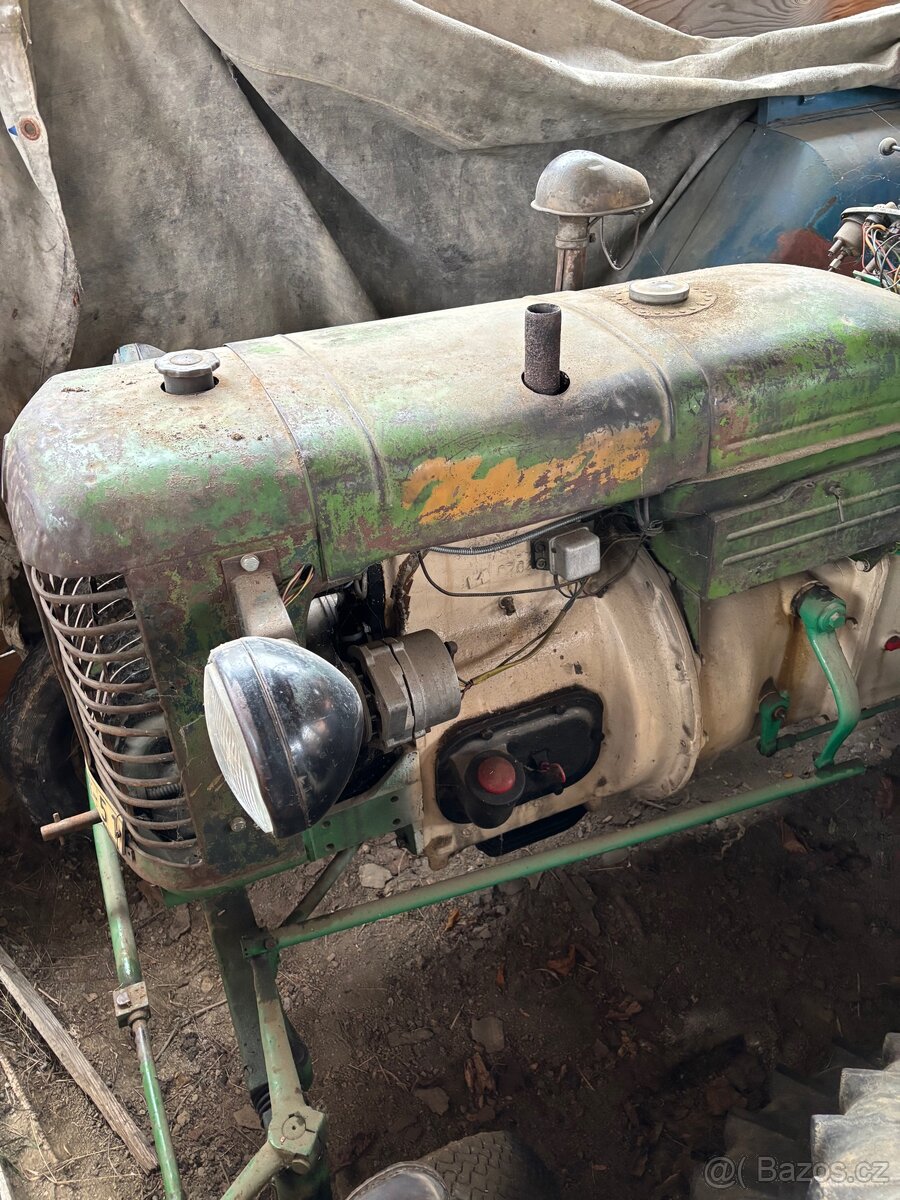 Zetor 25