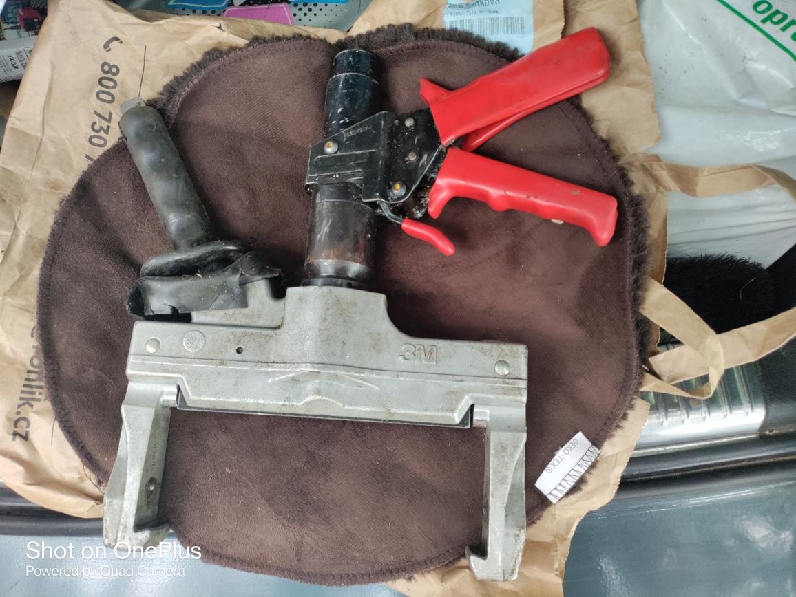 KRIMPOVACÍ - HYDRAULICKY RUČNÍ PISTOLOVÝ LIS ZNAČKY 3M