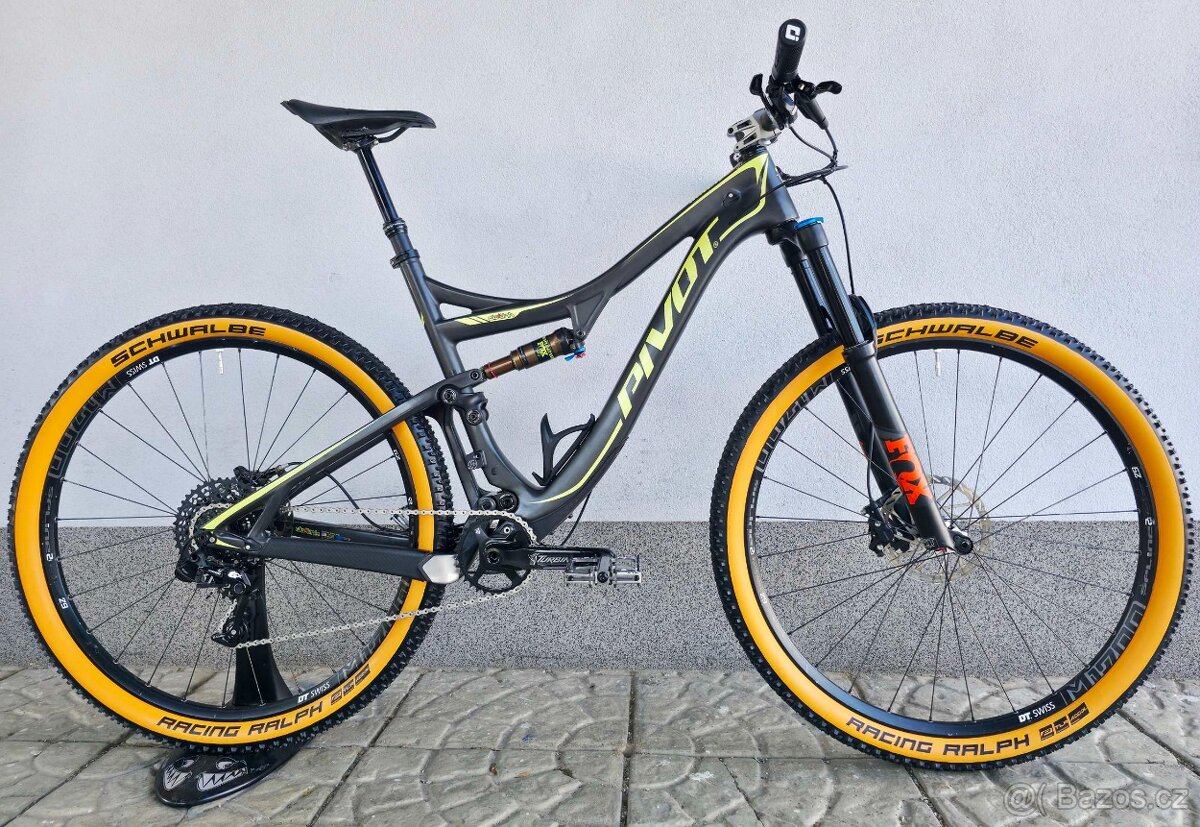 Horské kolo Pivot Mach 429 SL Carbon 29"