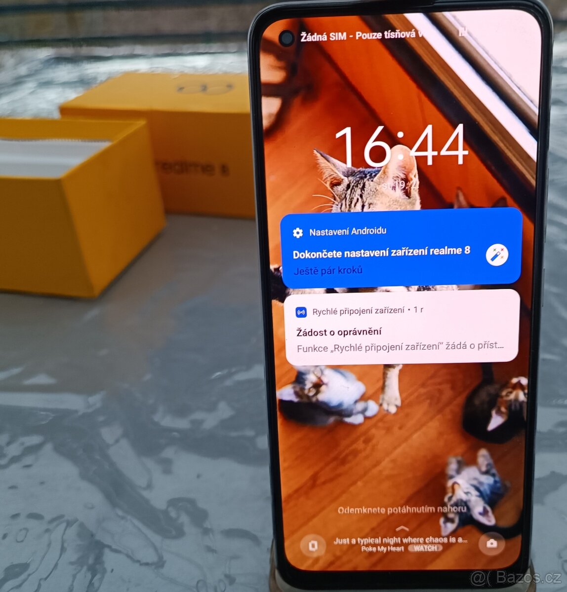 Mobilní telefon Realme 8 / 5G / 4GB RAM / 64GB / Obal