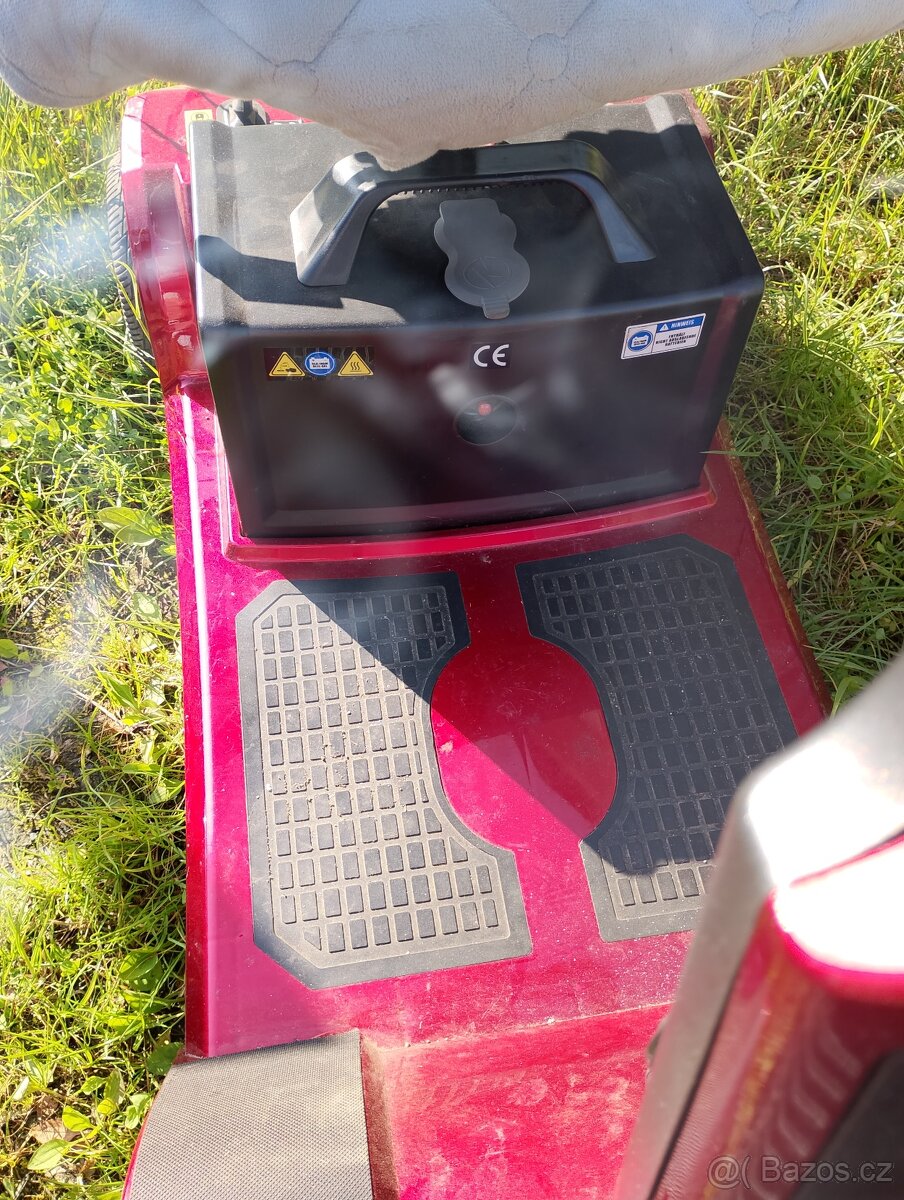 Prodám invalidní vozík elektrické