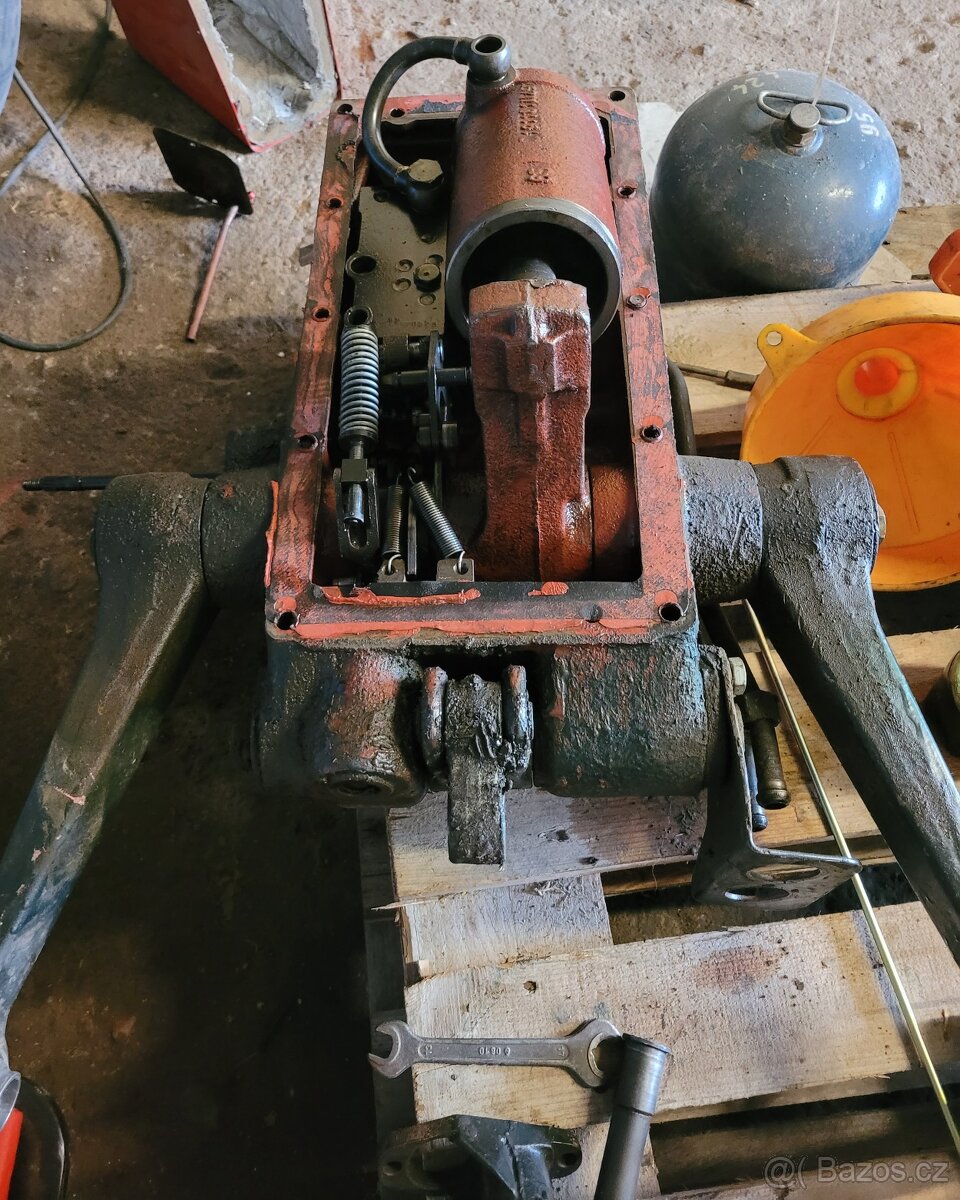 Víko hydrauliky