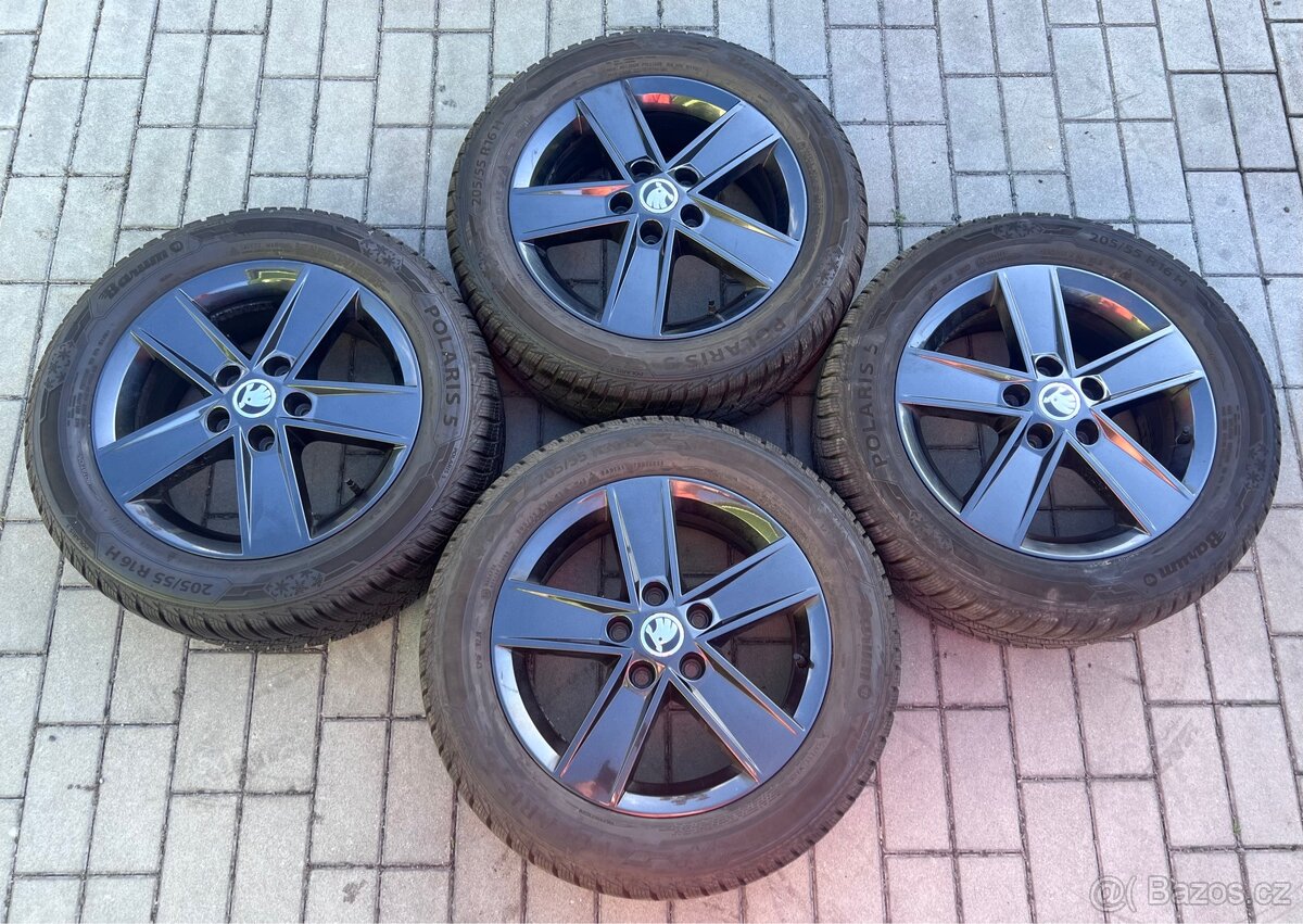 Octavia- 16" Star + zimní 205/55 R16 Barum 9mm