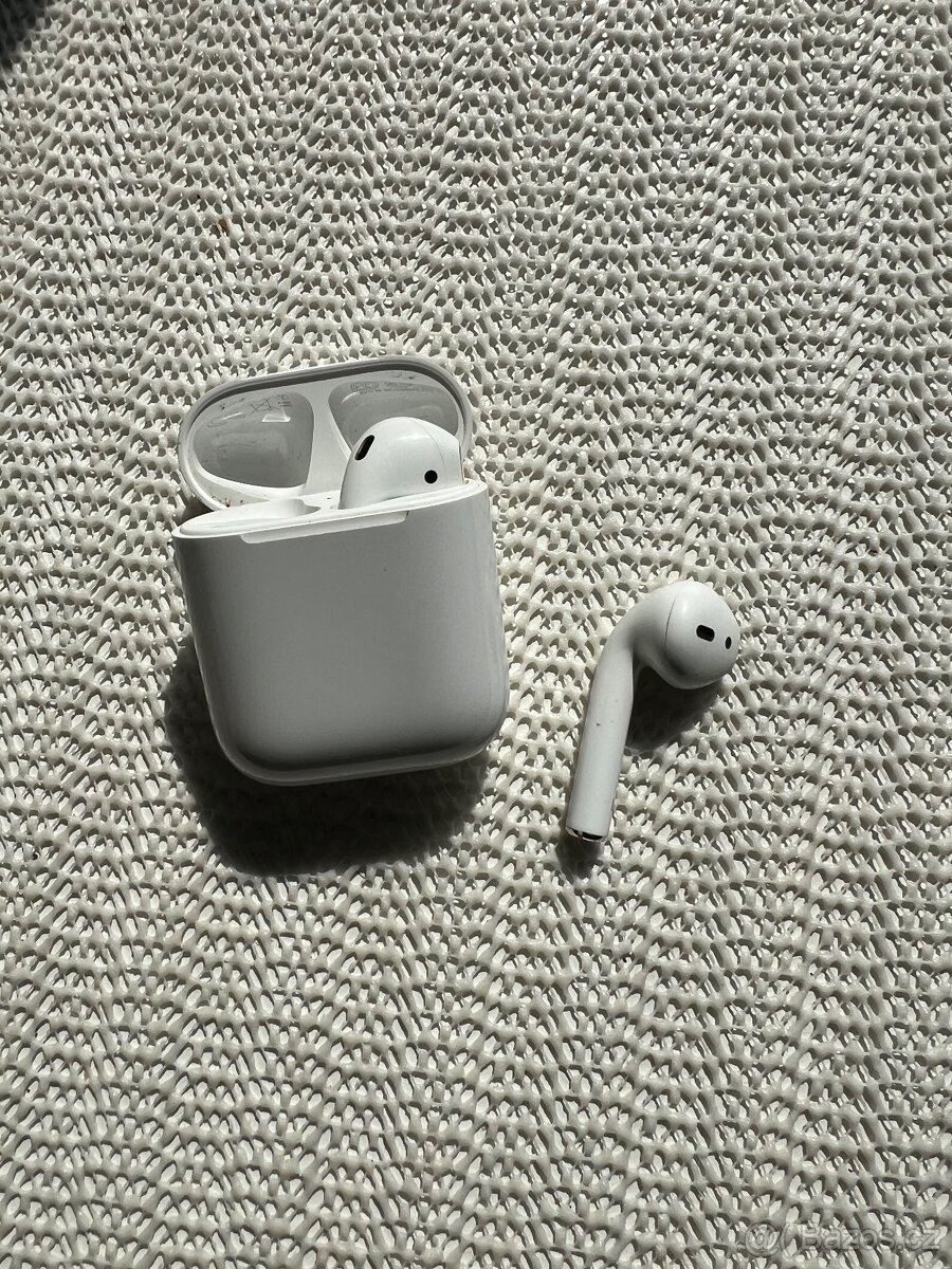 AirPods 2 2019