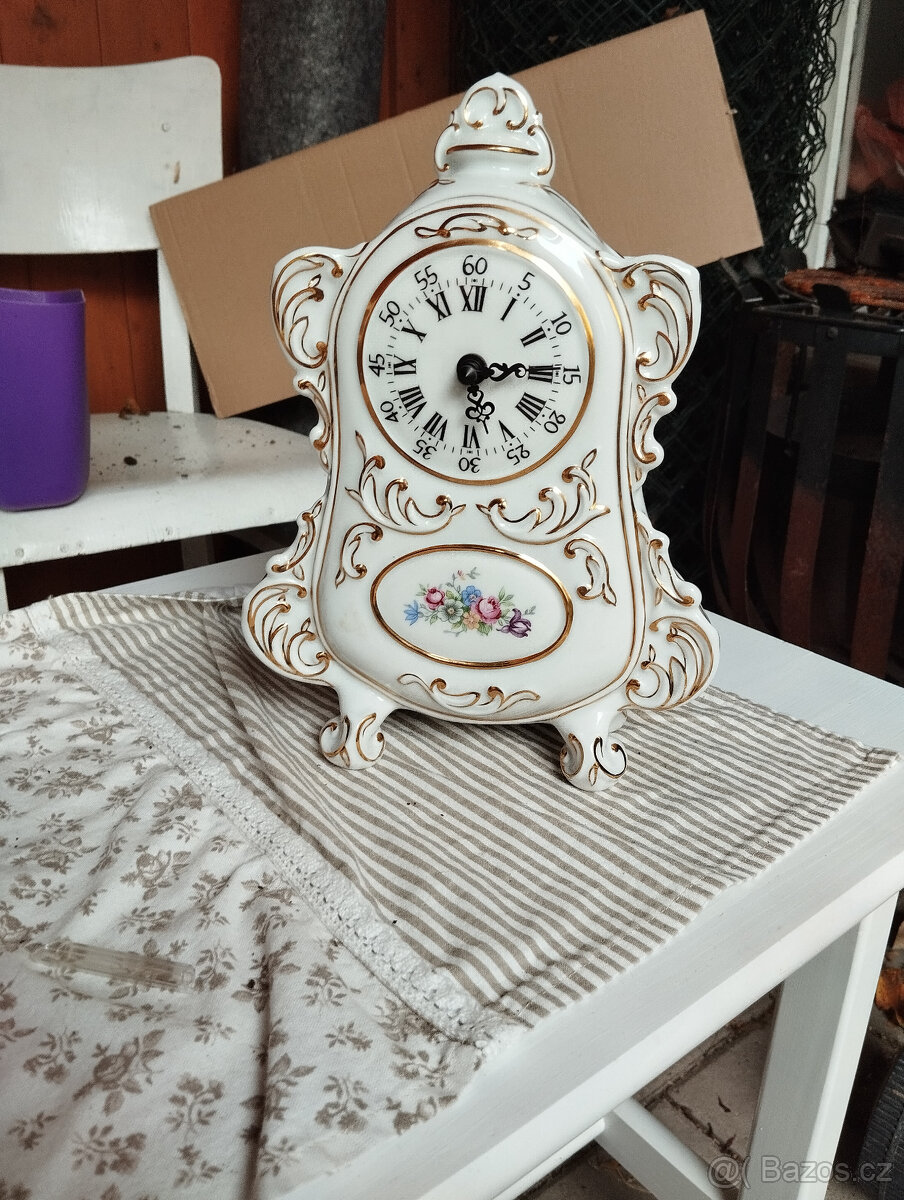 Staré porcelánové hodiny Royal Dux České Baroko,staré hodiny