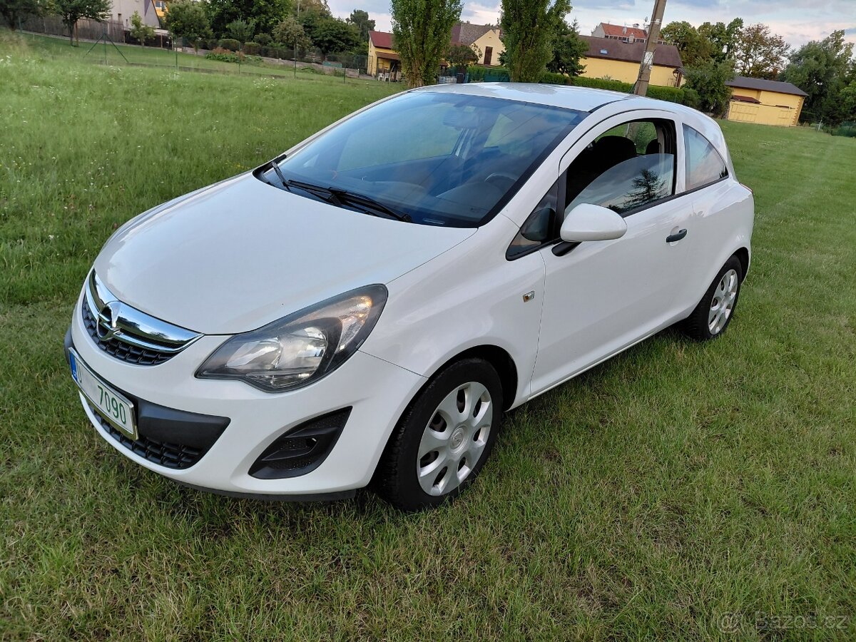 Opel Corsa 1.2i 51kw, r.2014 naj.139xxx km dovoz Německo