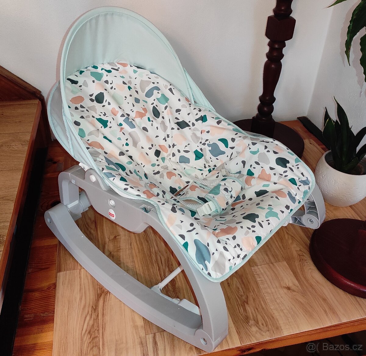 Fisher Price sedátko houpátko Terrazzo