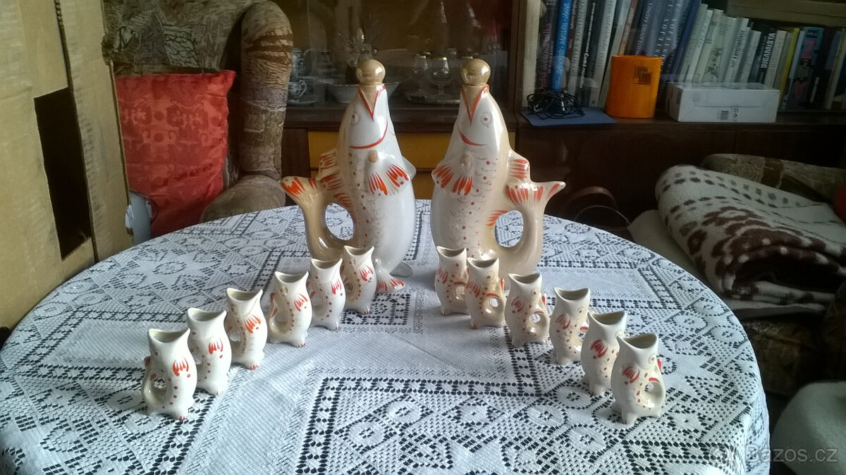 Keramická karafa s panáky