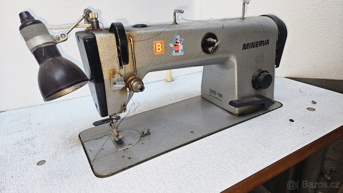 průmyslový šicí stroj zn. Minerva 72112-101. Moto
