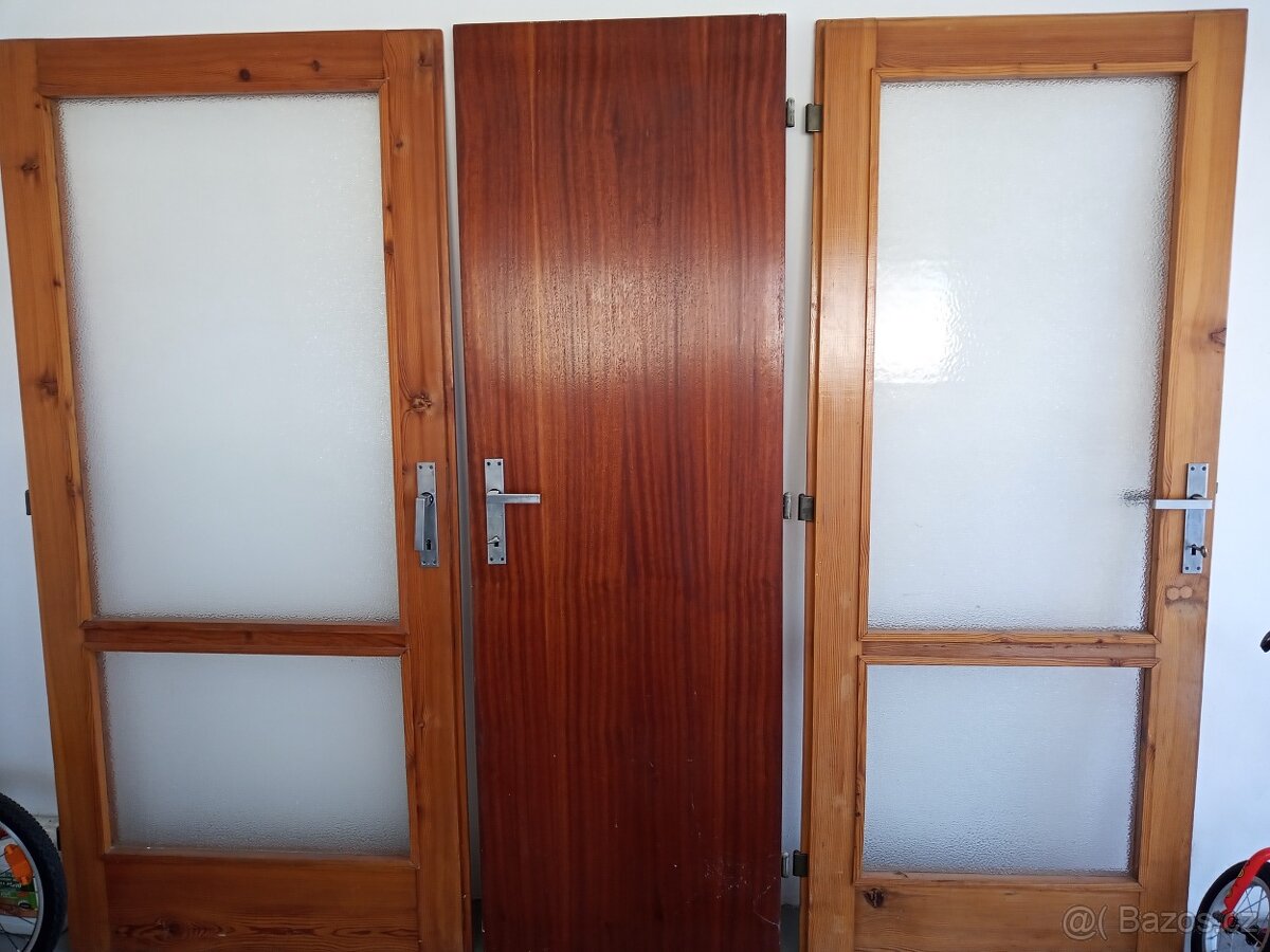 Dveře mahagon a modřín