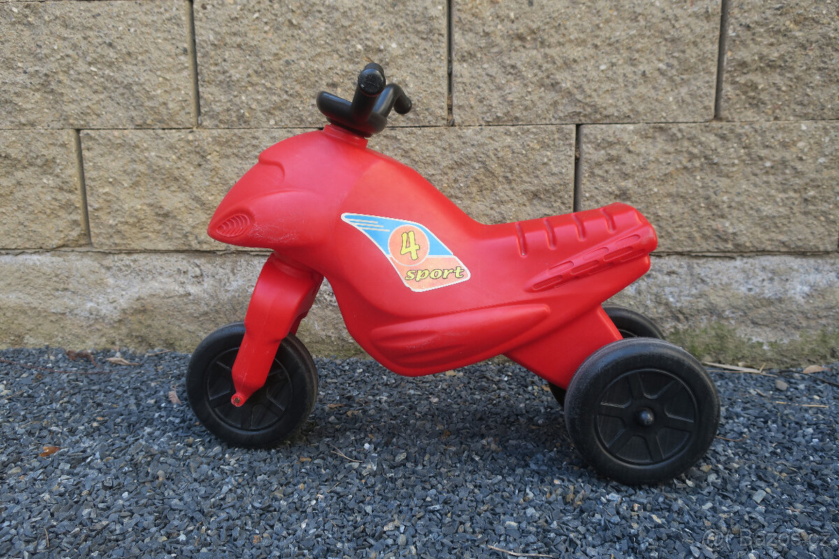 Motorka – dětské odrážedlo