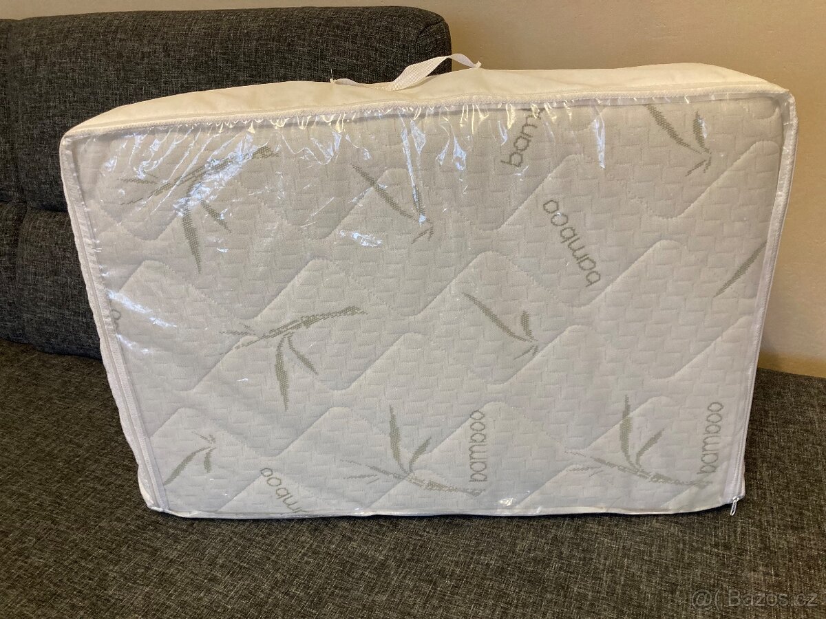 Skládací matrace do dětské cestovní postýlky